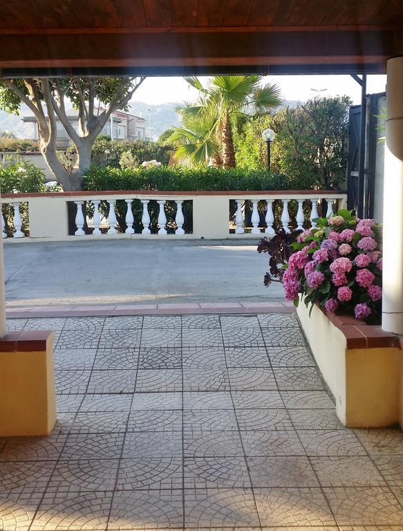 B&B Baia Dello Stretto Gallico Marina Ngoại thất bức ảnh
